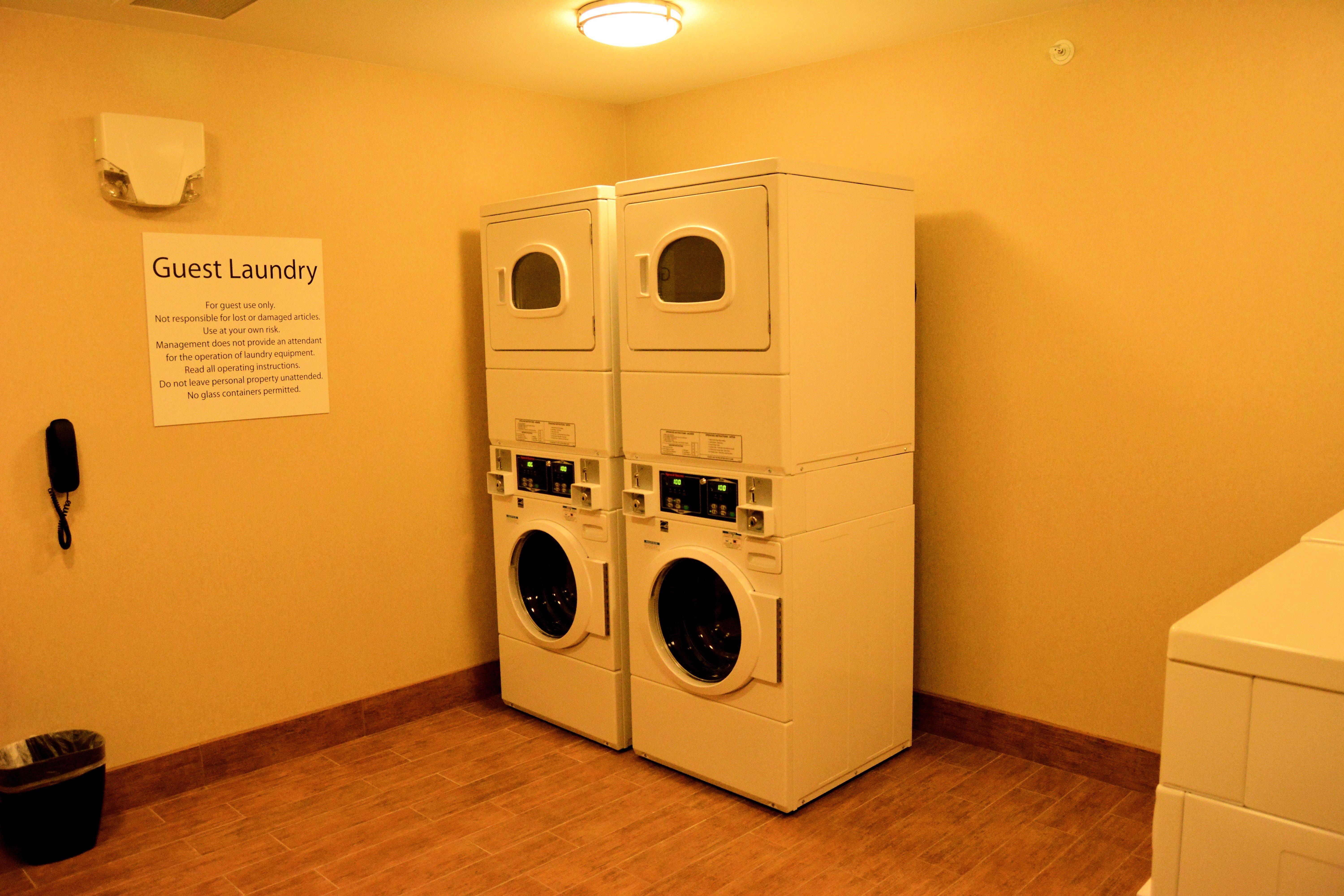 Holiday Inn Express & Suites Glendive By Ihg Bagian luar foto